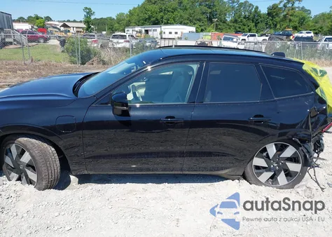 2025 Volvo Xc60 Plug-In Hybrid T8 Plus z USA, uszkodzony, nr VIN YV4H60RC9S1056625